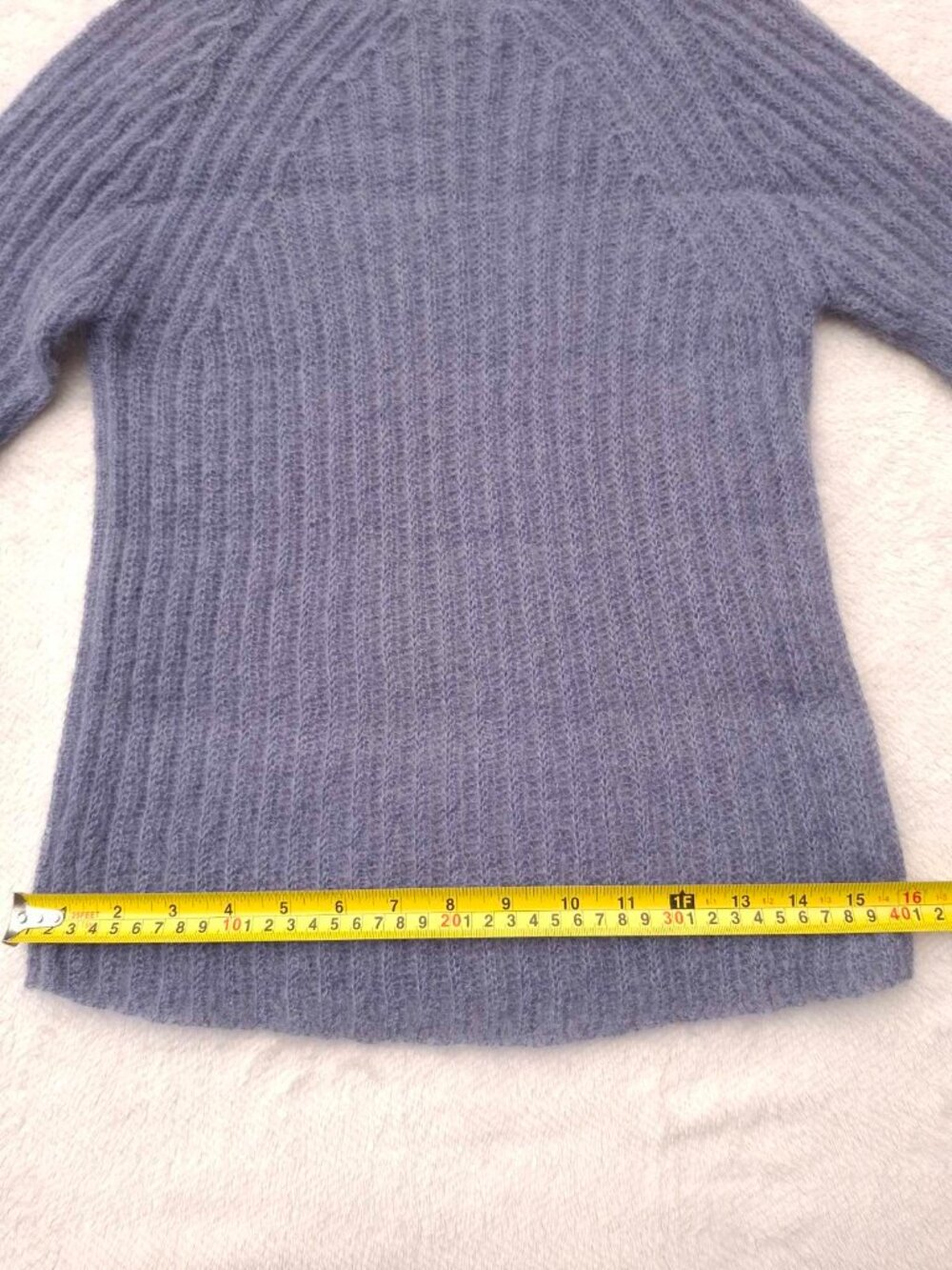 Banana Republic Mohair Wool Blend Lilac Grey Fuzzy Ribbed Cozy Sweater Size S - Picture 8 of 9
